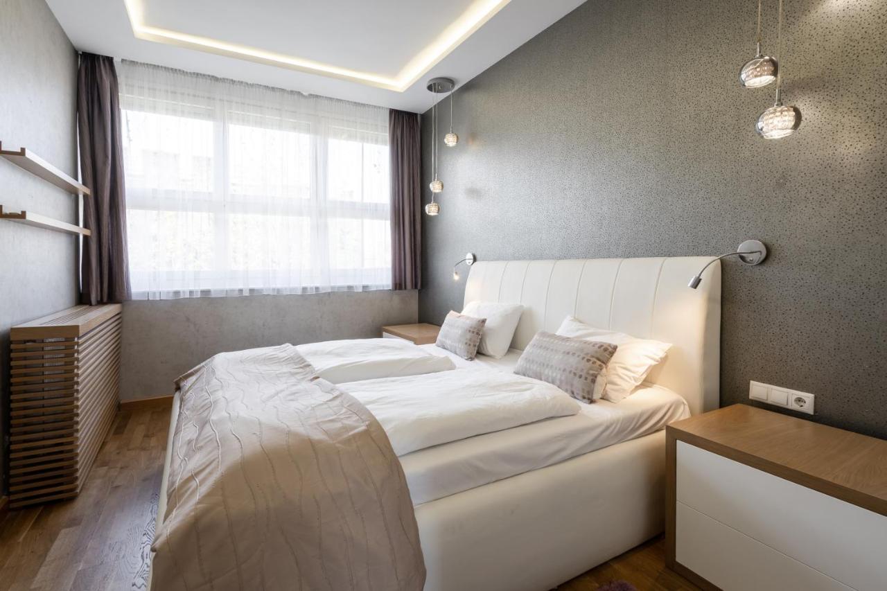 Breathless Basilika View Elegant Flat With Balcony Need Reservation X Free Parking Budapest Exterior photo